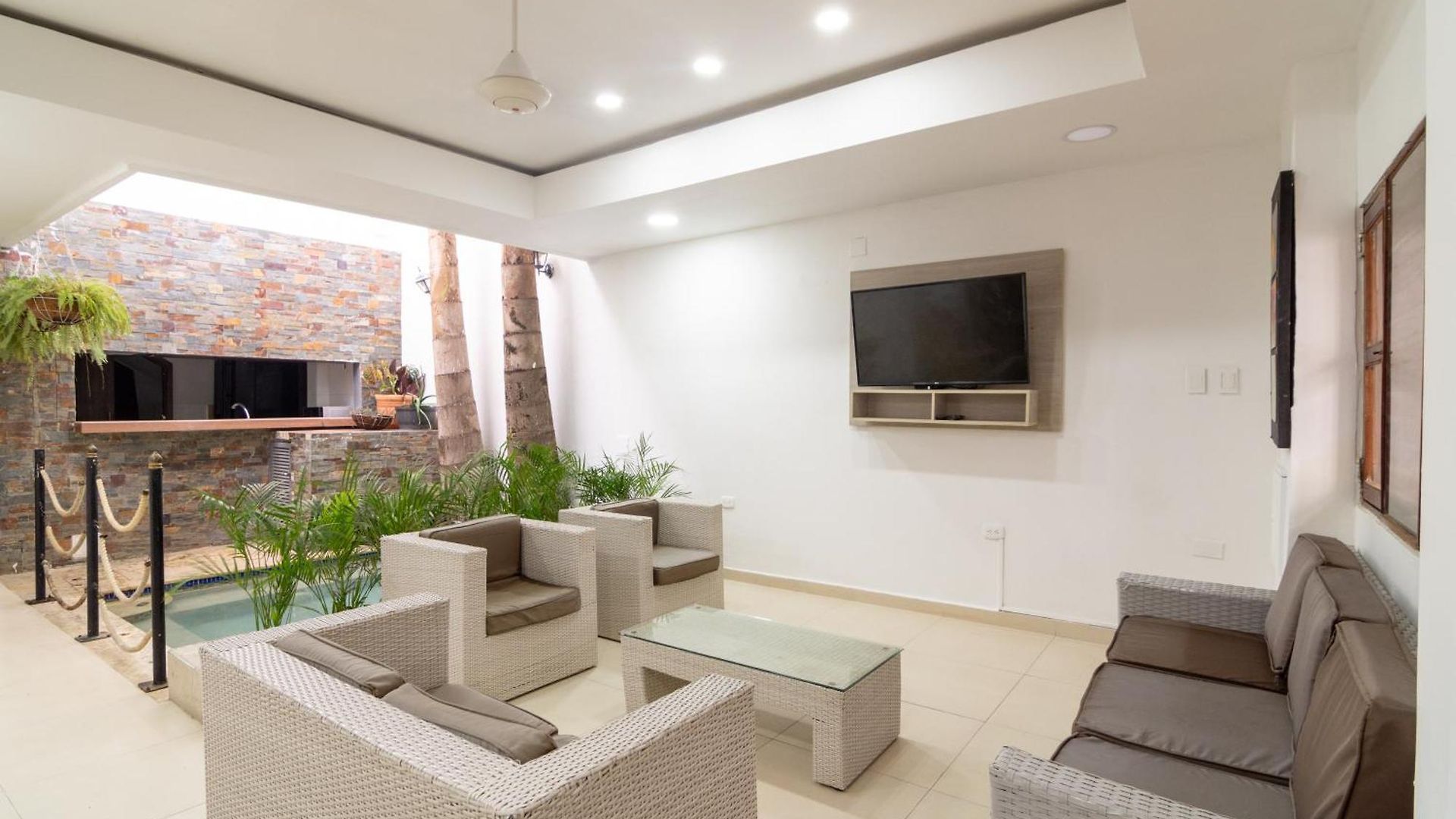 Guest house Tropical Moon Getsemani Cartagena