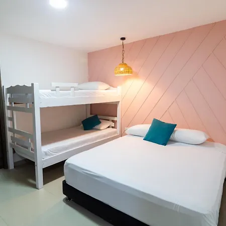Tropical Moon Getsemani Guest house