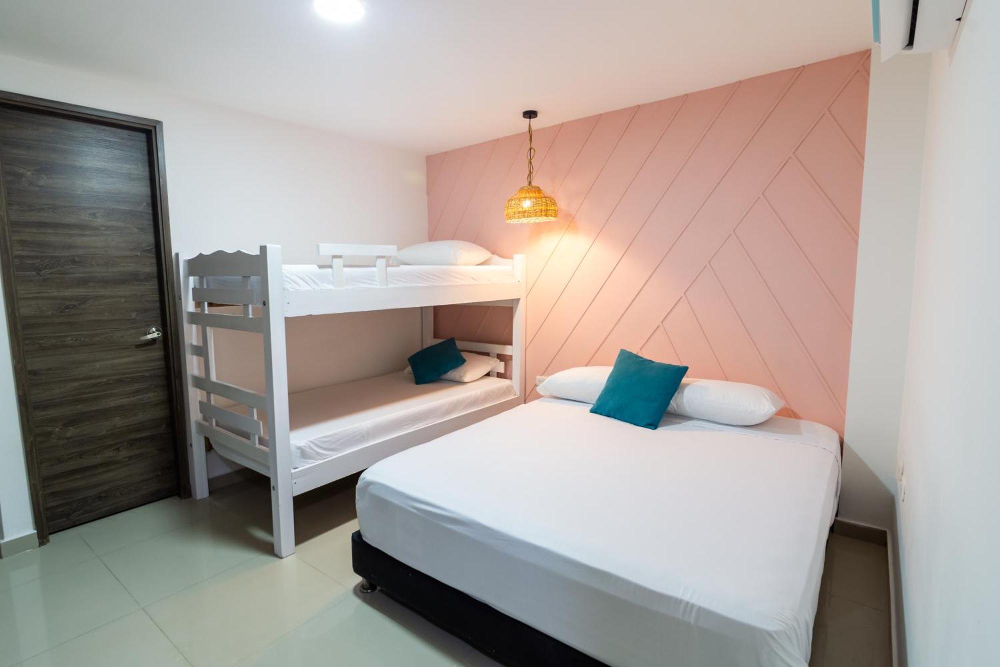 Tropical Moon Getsemani Guest house