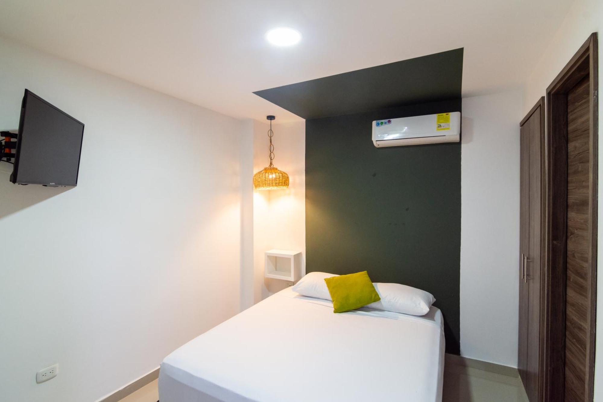 Tropical Moon Getsemani Cartagena