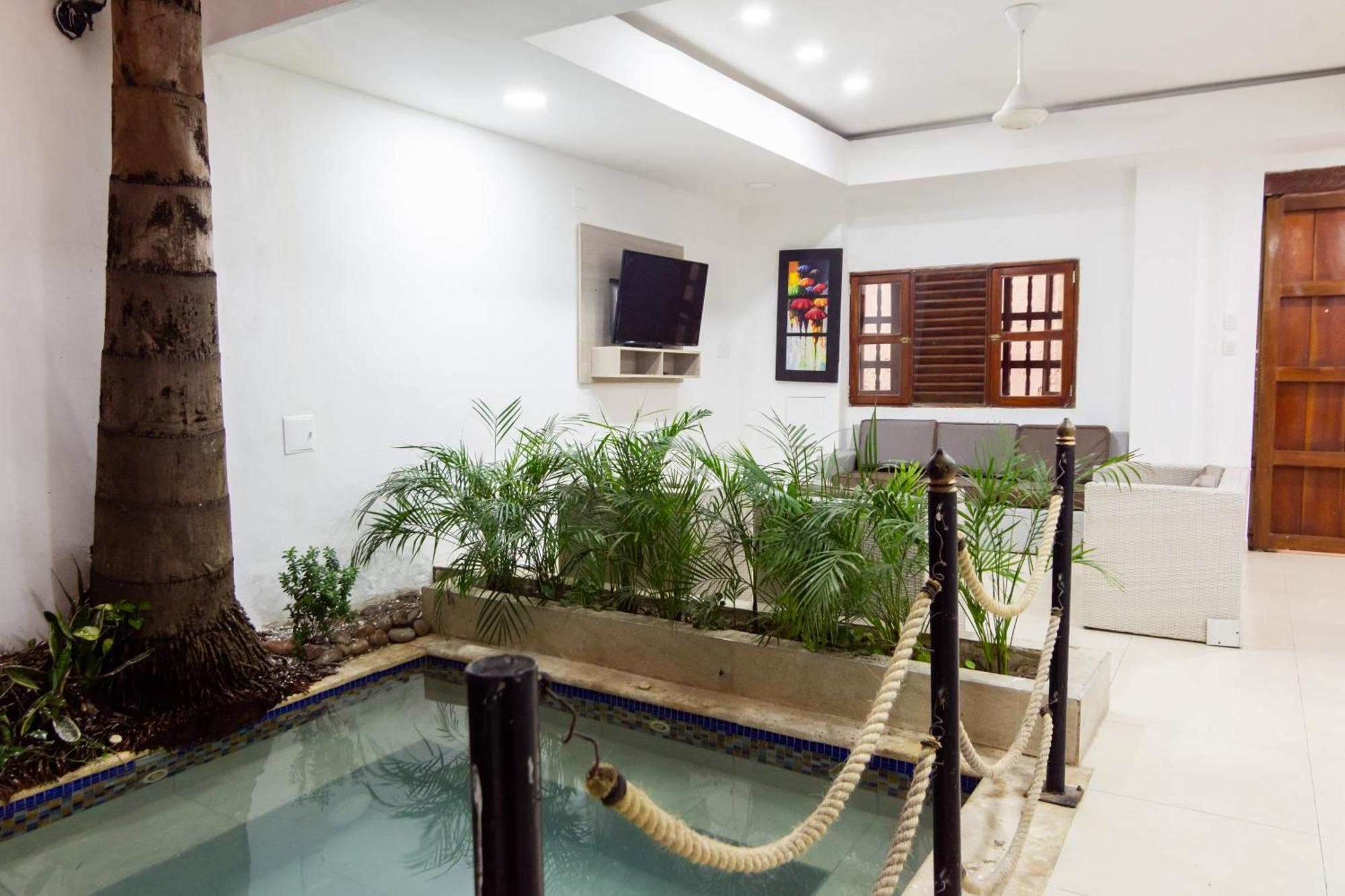 Tropical Moon Getsemani Cartagena