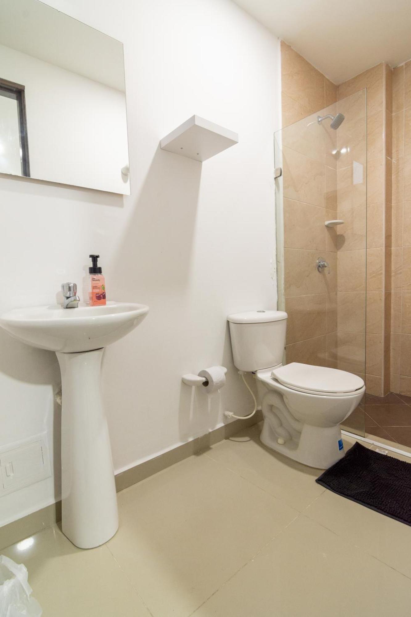 Tropical Moon Getsemani *