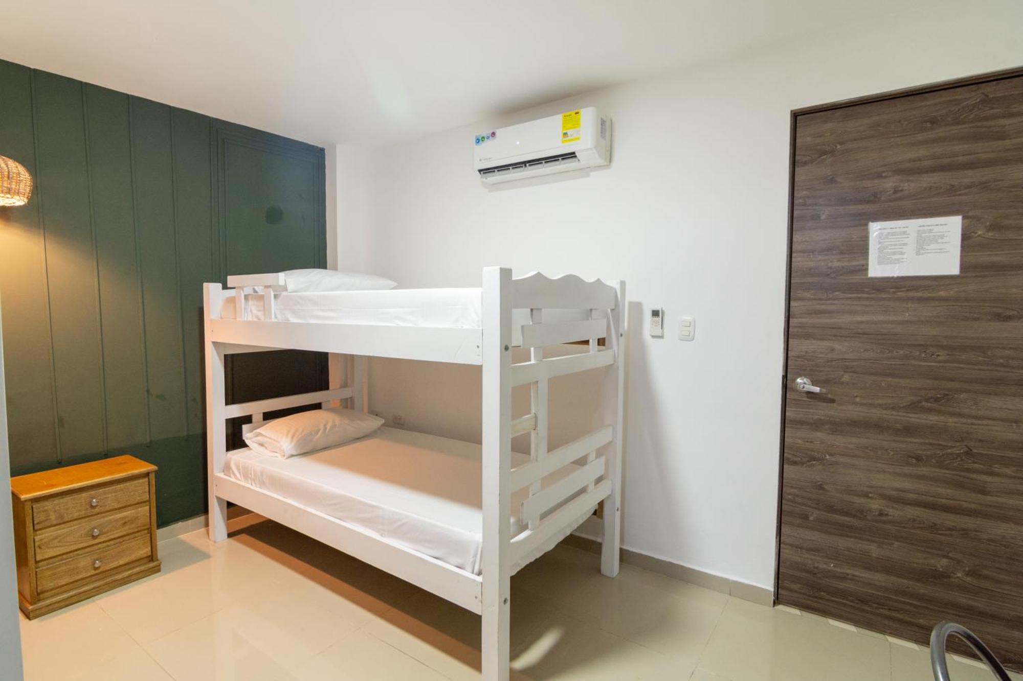 Tropical Moon Getsemani Guest house